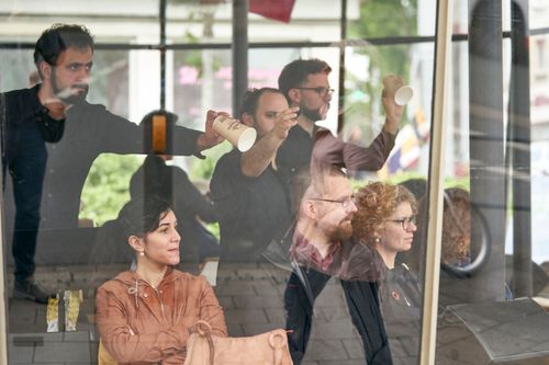picture of Manos Tsangaris' piece “es geht voran” performed in Witten 2019