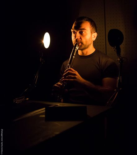 picture showing a moment from Manos Tsangaris' piece “Love & Diversity” in Athens