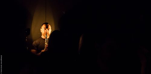 picture showing a moment from Manos Tsangaris' piece “Love & Diversity” in Athens