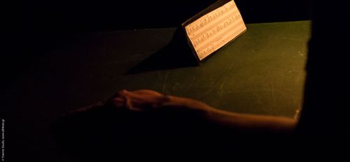 picture showing a moment from Manos Tsangaris' piece “Love & Diversity” in Athens