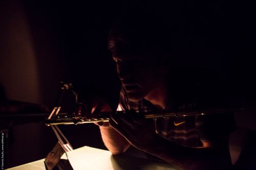 picture showing a moment from Manos Tsangaris' piece “Love & Diversity” in Athens