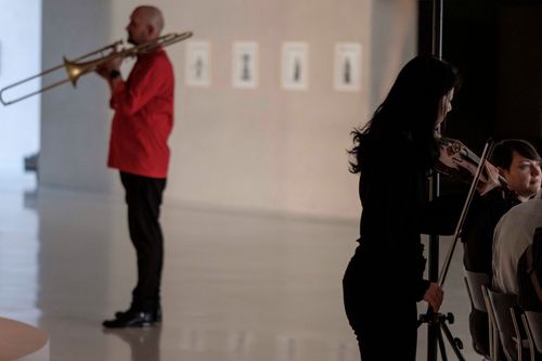 a moment in Manos Tsangaris' piece 