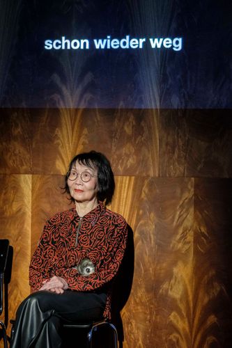 a moment in Manos Tsangaris' piece 