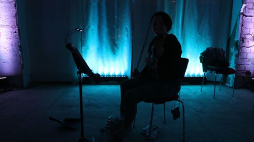 picture showing a moment from Manos Tsangaris' piece “City Pieces” in Cologne