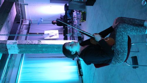 picture showing a moment from Manos Tsangaris' piece “City Pieces” in Cologne