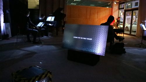 picture showing a moment from Manos Tsangaris' piece “City Pieces” in Cologne