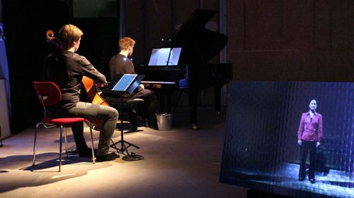 picture showing a moment from Manos Tsangaris' piece “City Pieces” in Cologne