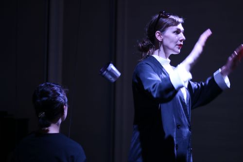 picture showing a moment from Manos Tsangaris' piece “City Pieces” in Hong Kong