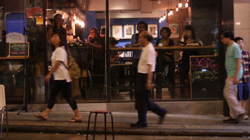 picture showing a moment from Manos Tsangaris' piece “City Pieces” in Hong Kong