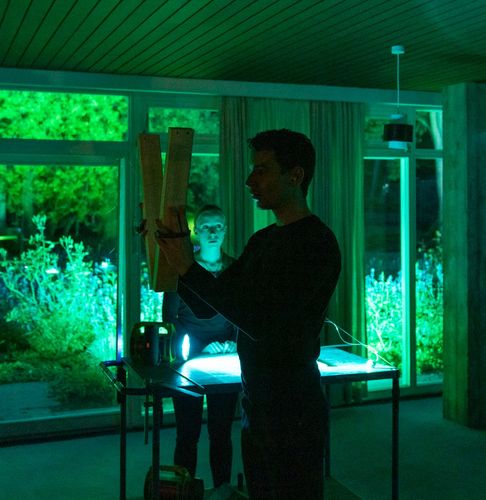 photo of the performance “winzig and the elephant”