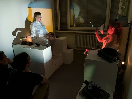 photo of the performance “winzig and the elephant”