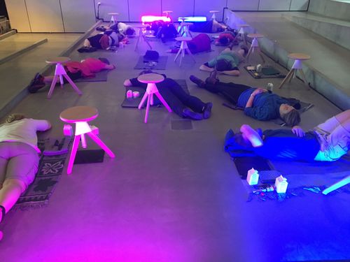 picture showing a moment from Manos Tsangaris' side specific theatre “LIVING SPACES” in Aarhus 2017