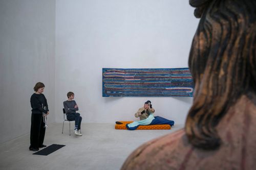 a moment in Manos Tsangaris' piece 