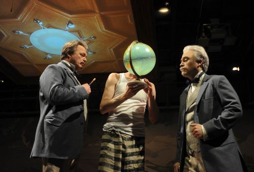 picture showing a moment from Manos Tsangaris' opera “Karl May”