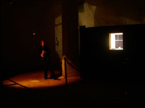 a picture showing a moment from “Drei Räume”