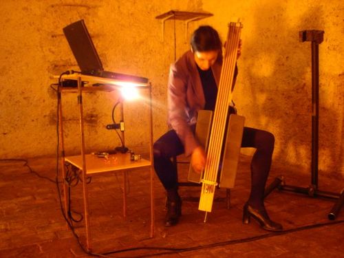 a picture showing a moment from “Drei Räume”