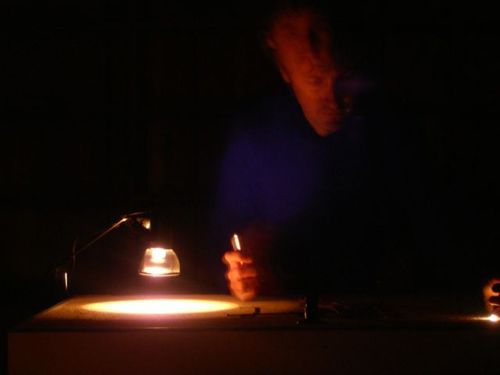 a picture showing a moment from “Drei Räume”