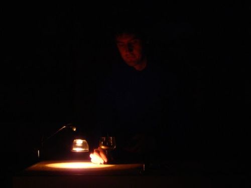 a picture showing a moment from “Drei Räume”
