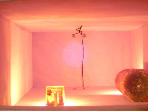 a picture showing a moment from “Drei Räume”