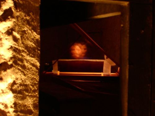 a picture showing a moment from “Drei Räume”