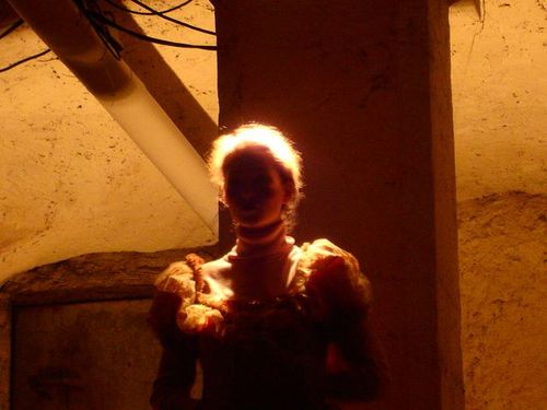 a picture showing a moment from “Drei Räume”