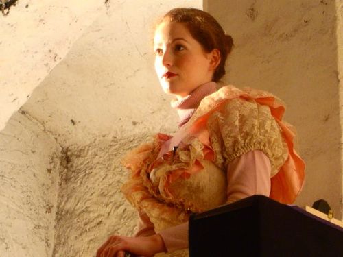 a picture showing a moment from “Drei Räume”