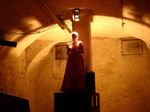 a picture showing a moment from “Drei Räume”