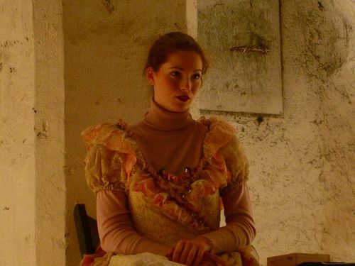a picture showing a moment from “Drei Räume”