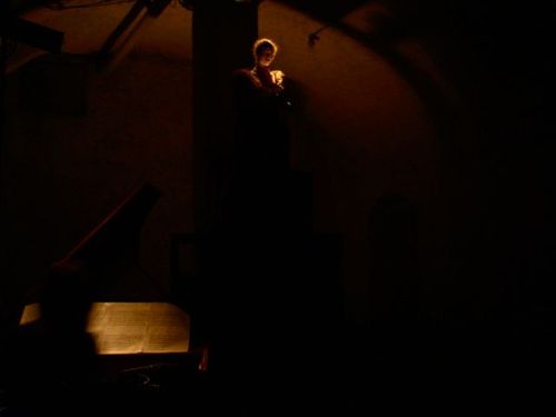 a picture showing a moment from “Drei Räume”